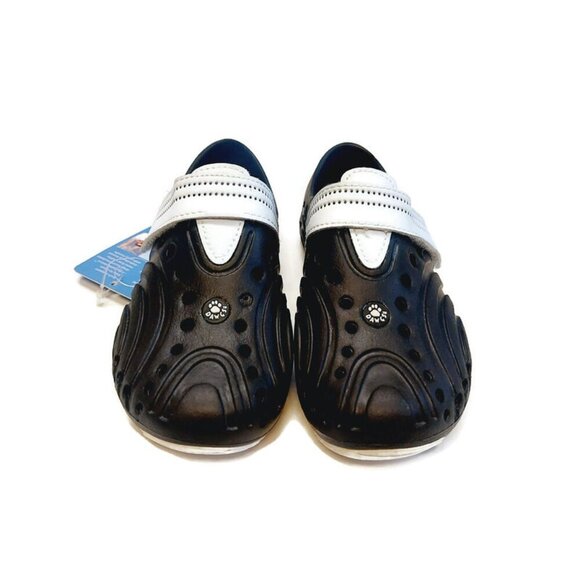 Dawgs Spirit Youth Boys Size 11 Black White Water Light All Terrain Slip On Shoe - Picture 7 of 10
